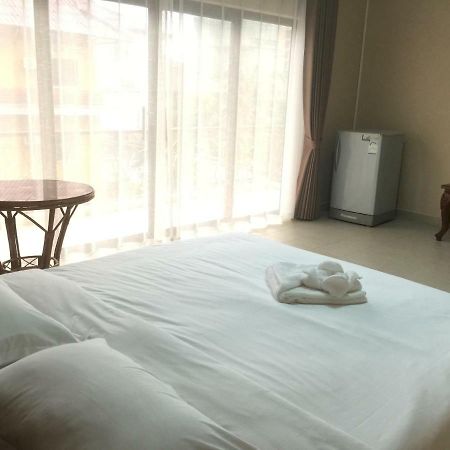 Golden Rooster Hotel Sihanoukville Esterno foto