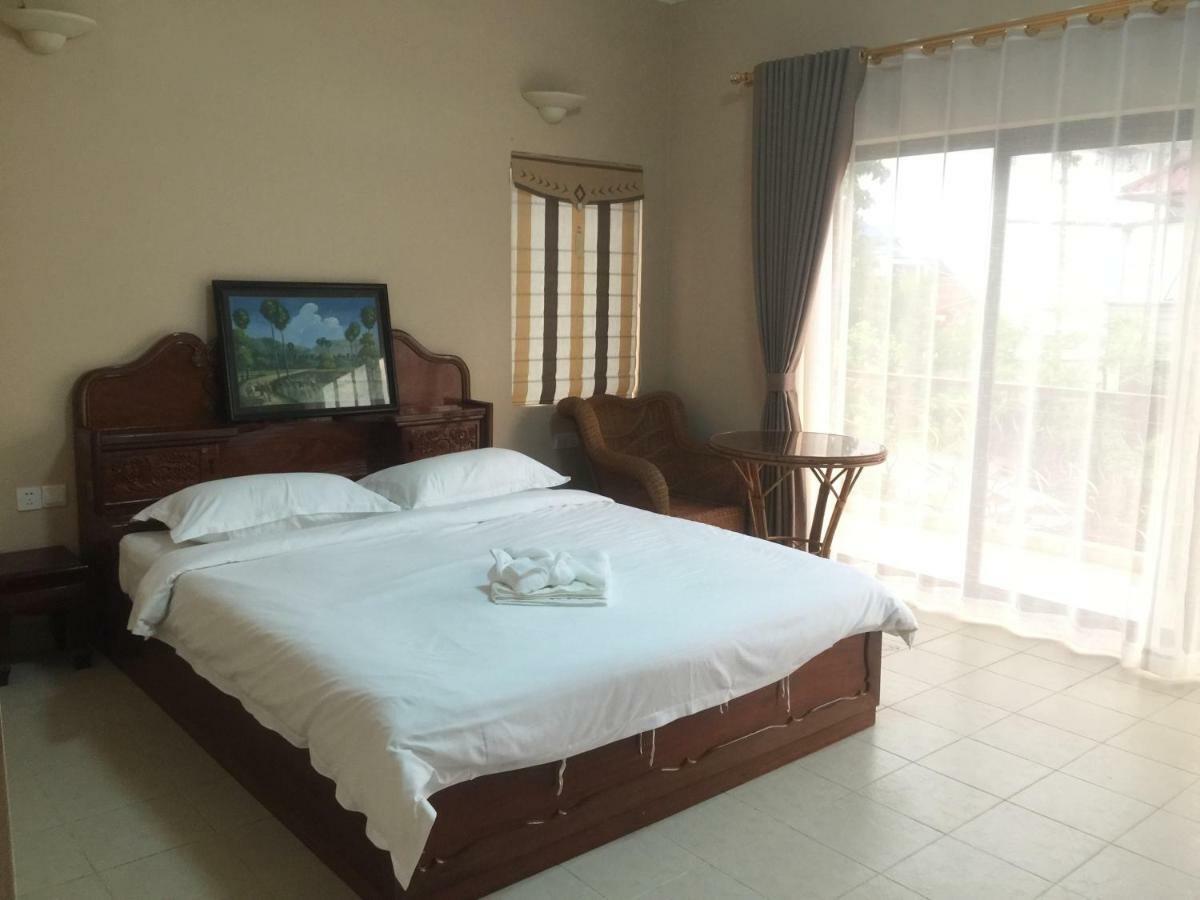 Golden Rooster Hotel Sihanoukville Esterno foto