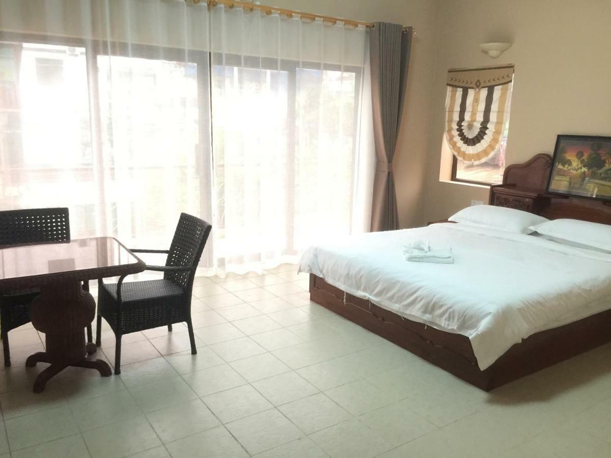 Golden Rooster Hotel Sihanoukville Esterno foto