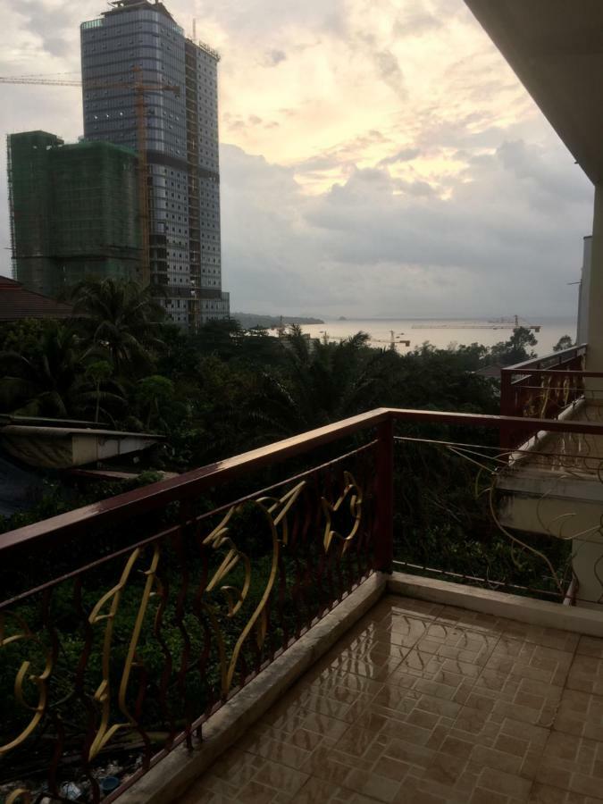Golden Rooster Hotel Sihanoukville Esterno foto